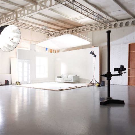 Basement Photography & Fully Equipped Studio Rental