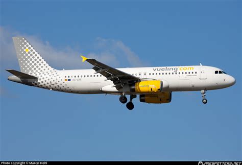 EC LRE Vueling Airbus A320 232 Photo By Marcel Hohl ID 344672