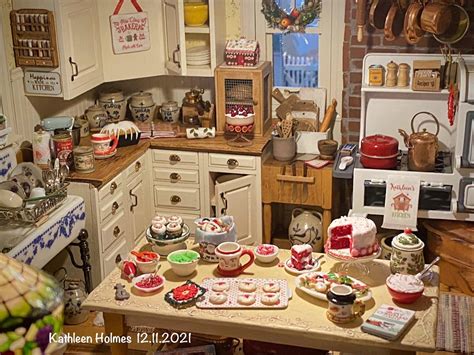 Pin by Christine on Dollhouse Kitchen Ideas | Miniature kitchen, Dolls ...