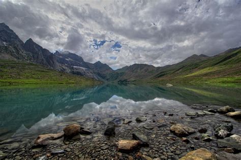 Great Lakes of Kashmir – Wandering Boots