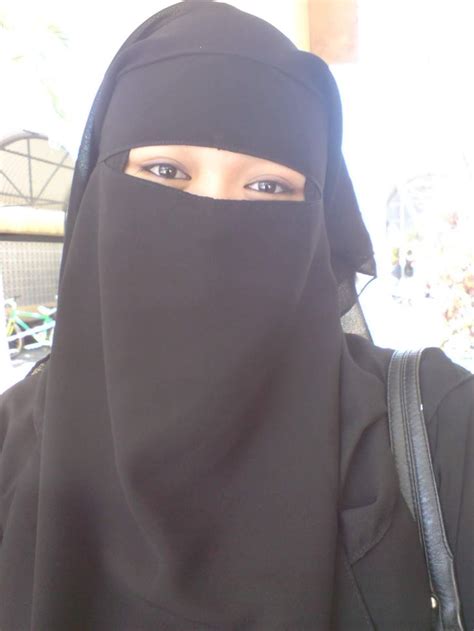 The 25 Best Niqab Ideas On Pinterest Arabian Nights Costume Arab Fashion And Niqab Eyes