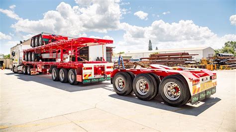 Drake Trailers Builds Trailer For Worlds Biggest Dozer By The Drake