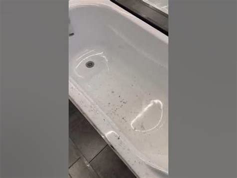 Наблевали в ванну в Леруа 🤮 - YouTube