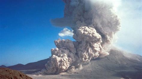 pyroclastic surge | volcanism | Britannica