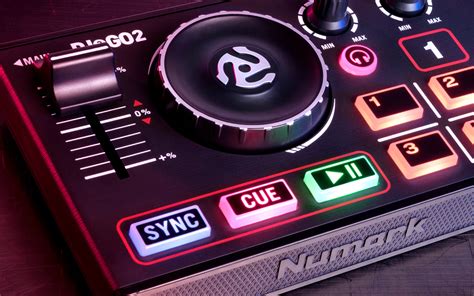 Numark DJ2GO2: Nejmenší DJ konzole se zvukovou kartou