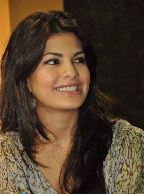 Download Jacqueline Fernandez Giving A Cute Smile 58 - Jacqueline ...