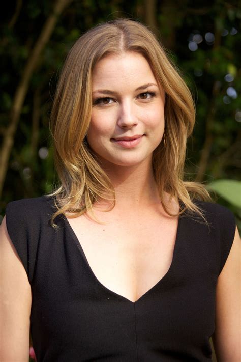 Emily VanCamp – Revenge TV Junket Portraits 2013 | GotCeleb