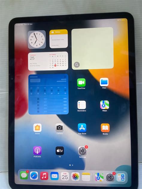 iPad 11 pro 2nd gen 2018 wifi 256gb, Mobile Phones & Gadgets, Tablets ...