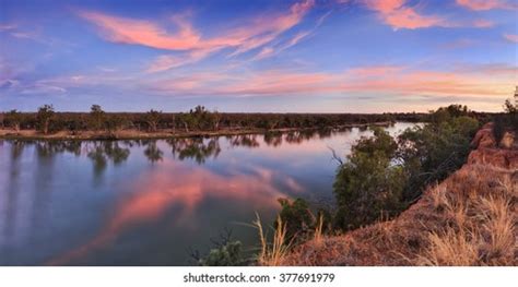 Edge Red Cliffs Victoria On Murray Stock Photo 377691979 | Shutterstock