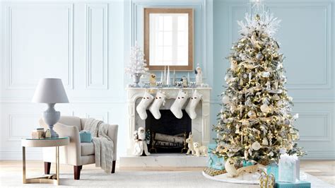 Decorating with the Martha Holiday Arctic Collection | Martha Stewart