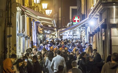 Ruta de pintxos por la calle Laurel o cómo acabar el verano por todo lo