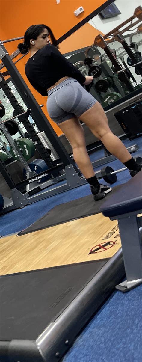 Gym Shots Pt Oc Thick Latina Spandex Leggings Yoga Pants Forum