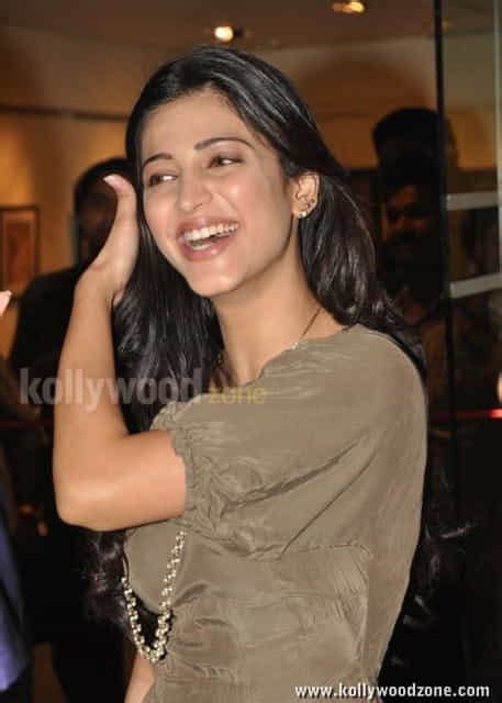 Hot And Sexy Shruti Hassan Pictures Kollywood Zone