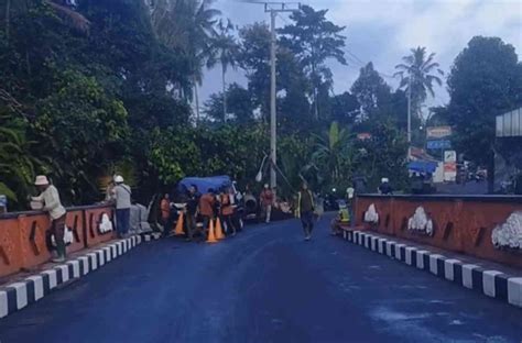 Masyarakat Sumringah Jembatan Penghubung Marga Apuan Rampung