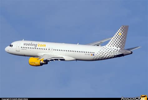 Ec Kmi Vueling Airbus A Aviacioncr Net