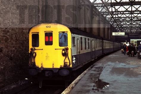 35mm Slide Br British Rail Diesel Demu Class 202 1012 Charring Cross 1979 Orig £3 79 Picclick Uk