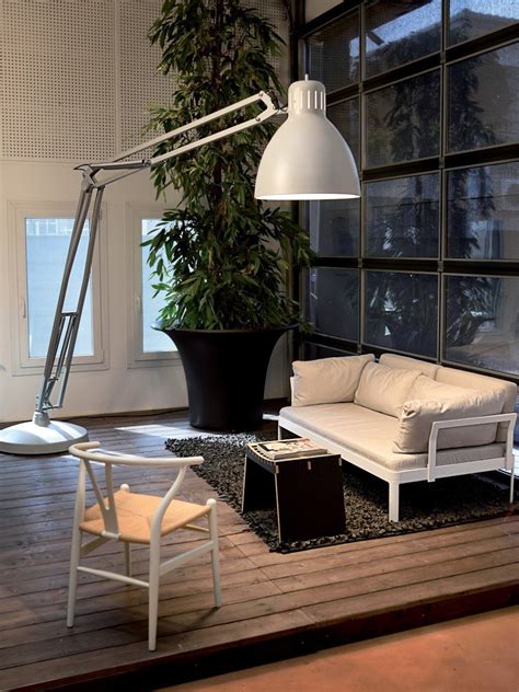 Jj Great Floor Lamp By Leucos