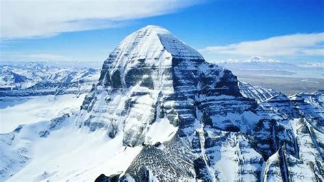 Journey to Mount Kailash with this travel guide