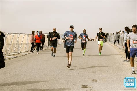 In Photos: Marathon Runners from Around the World Race Among the Giza ...