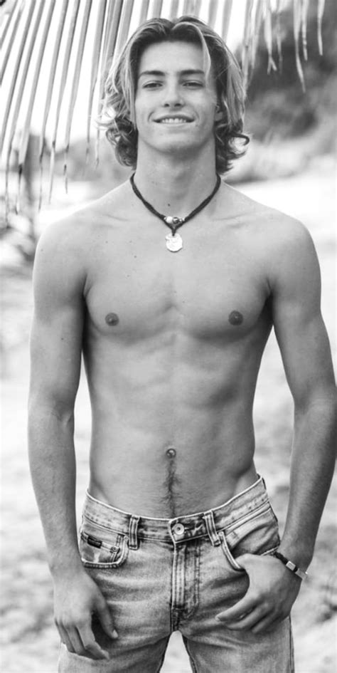 Pin by Lia on Salvări rapide Surfer guys Cute blonde guys Blonde guys