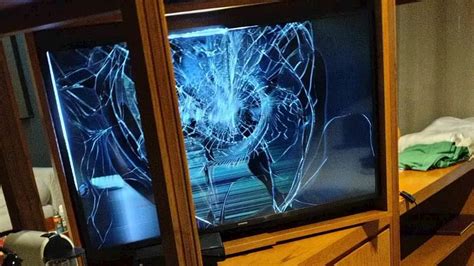 Inside Tragic Liam Payne S Hotel Room A Smashed TV White Powder And