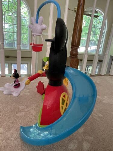 Mickey Mouse Clubhouse Adventures Playset With Bonus Figure Mickey