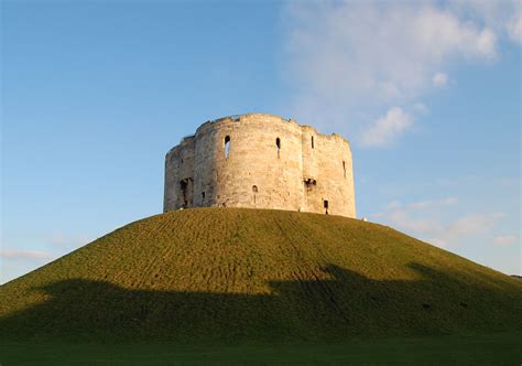 Motte And Bailey Castle Ancient And Medieval Architecture