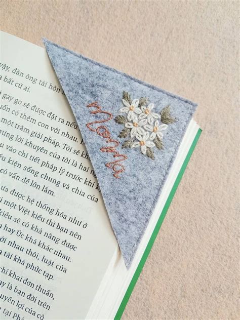 Floral Personalized Hand Embroidered Corner Bookmark Felt Corner