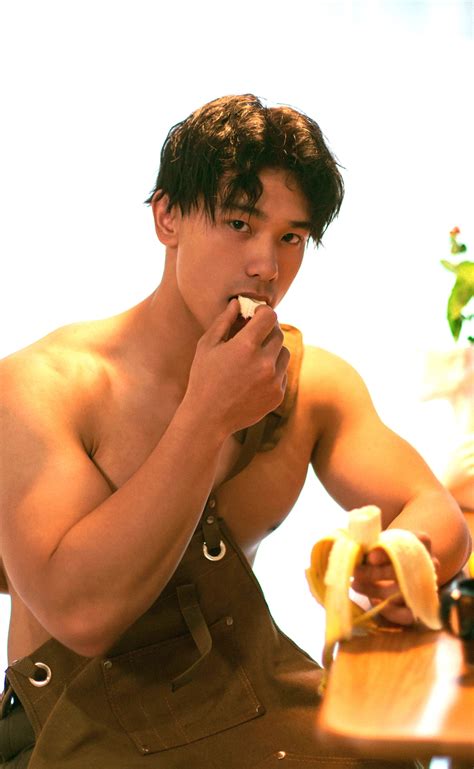 Zeng A Chinese Fitness Model Gay Side Of Life