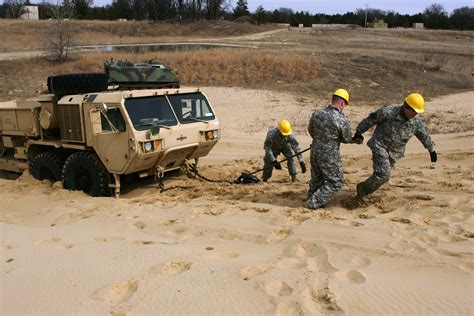 Students tackle vehicle-recovery training at Fort McCoy | Article | The ...