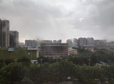 河北：强降水！大风！冰雹！雷电黄色预警！谨防强对流天气！ 澎湃号·政务 澎湃新闻 The Paper