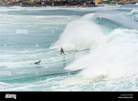 Surfing at Bronte Beach in Sydney, NSW, Australia Stock Photo - Alamy