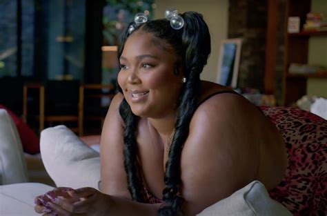 Lizzo Cant Handle The Joy In First Trailer For Hbo Max Doc ‘love