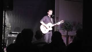 Ankomme Freitag& Den 13& von Reinhard Mey – laut.de – Song