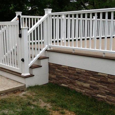 17 DIY Deck Gate Plans - DIYsCraftsy