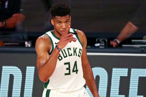 Video Giannis Antetokounmpo Drops Huge Hint On His Plans To Potentially Join Miami Heat Heat