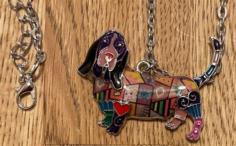 Bonsny Enamel Zinc Alloy Metal Necklace Basset Hound Nip Ships