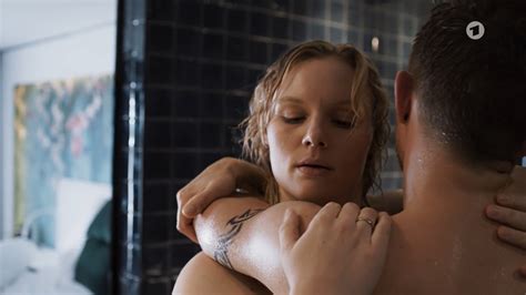 Nude Video Celebs Rosalie Thomass Sexy Jackpot 2021