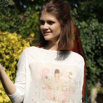 Slutty Brunette Cutie Lexy Gold Gets Plundered By Neighbor In Backyard 14 Photos