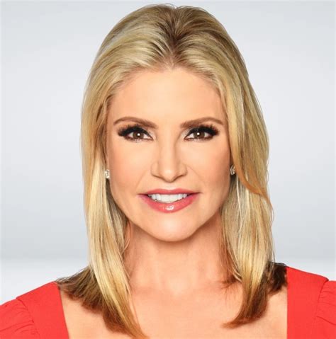 23 Most Attractive Ktla Anchors Gorgeous Female Reporters Hood Mwr