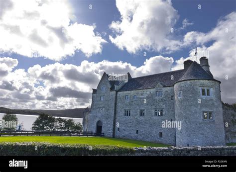 Castle co leitrim ireland hi-res stock photography and images - Alamy