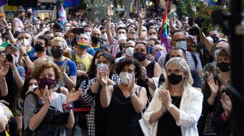 Mlies en España exigen JusticiaParaSamuel el joven gay muerto a causa de una golpiza Proceso