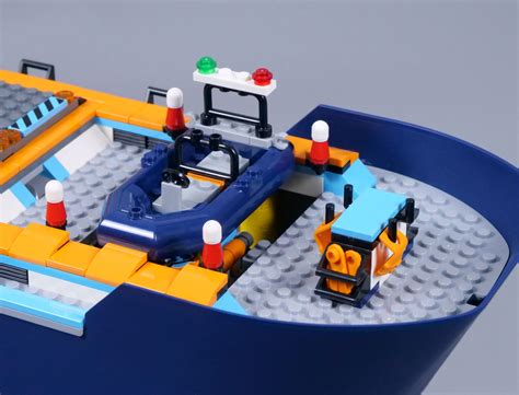 LEGO 60368 Arctic Explorer Ship review | Brickset