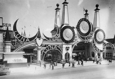 Luna Park Coney Island NY 1920 1930 Getty Images Coney Island