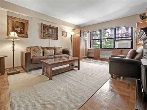 W Th St Apt C New York Ny Zillow