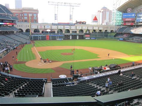 Amazing Front Row Club Level Seats Minute Maid Park Section 222