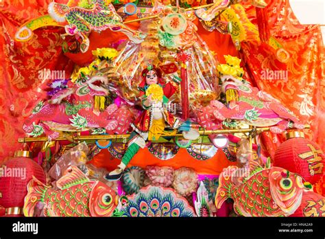 Kwan Tai Temple In Hong Kong Stock Photo Alamy