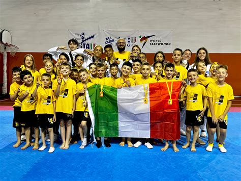 Taekwondo Fenice Grande Successo Al Kim Liu