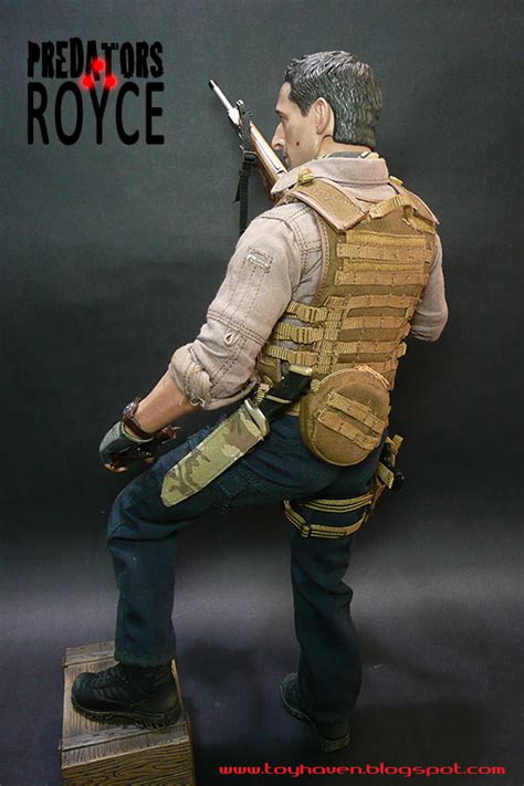 Toyhaven Review III Hot Toys Predators Royce With AA 12 Shotgun
