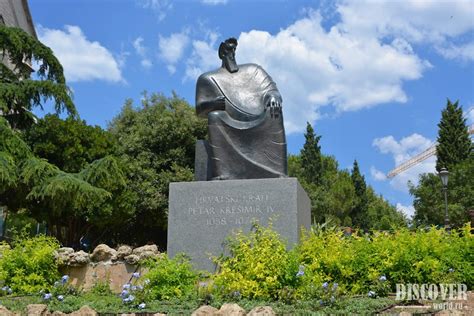 Monument to Peter Krešimir IV in Sibenik